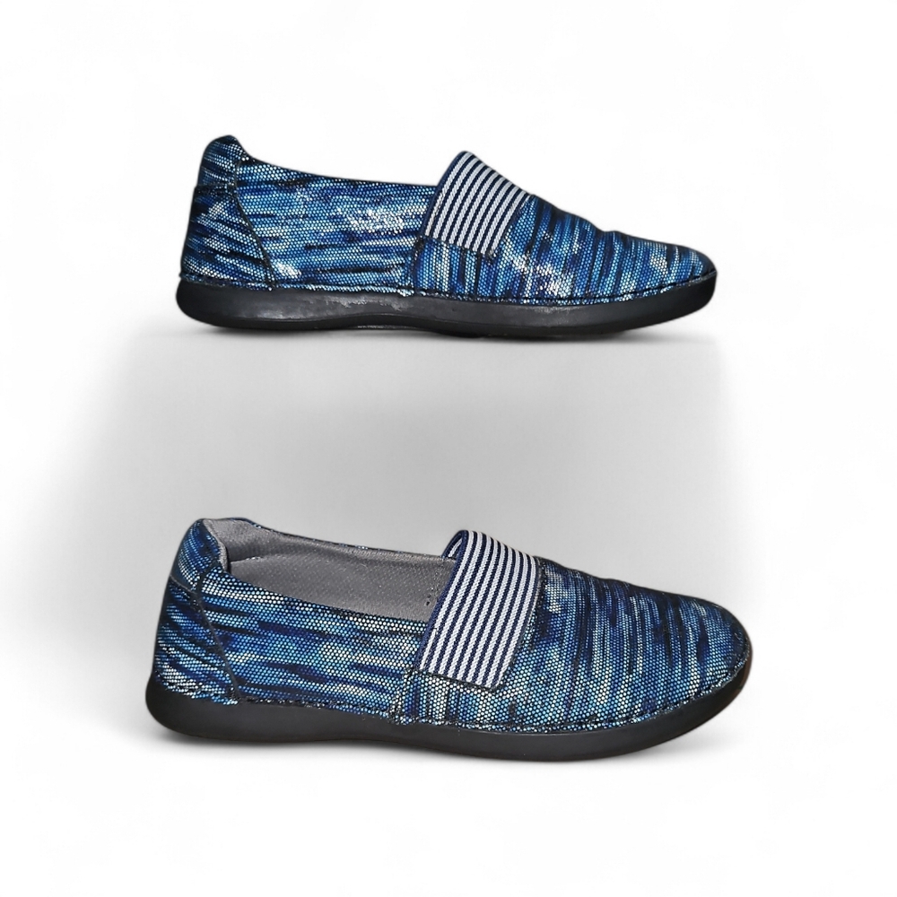 Alegria Women's Glee Slip-on Shoes Wavy Navy Color Size 38 - Picture 2 of 7